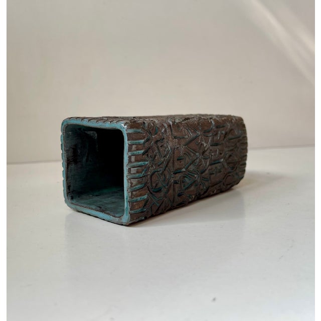 Brutalist Ceramic Vase by Hanne Grabow for Gratia, 1970s For Sale - Image 6 of 9