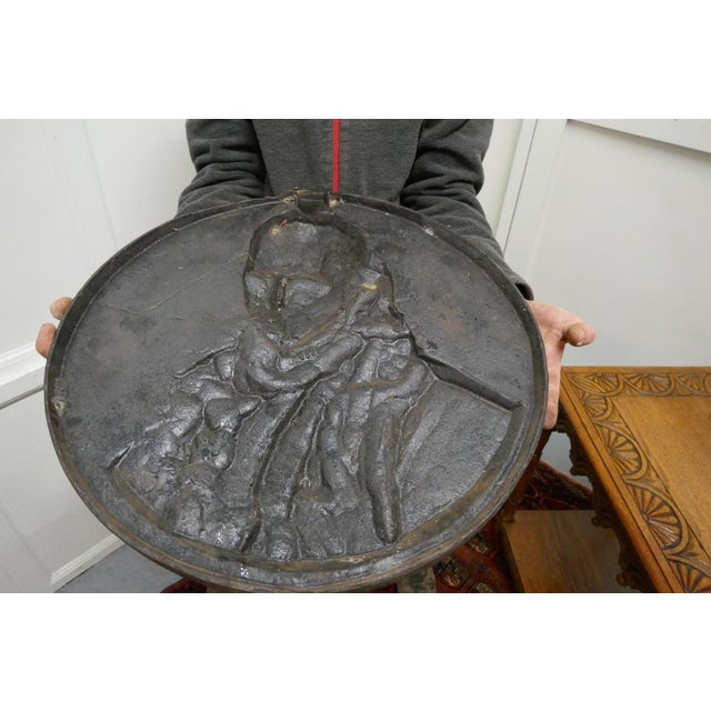 Metal 19th Century Cast Iron Bust Portrait Plaque of Benjamin Franklin, 1870s For Sale - Image 7 of 10