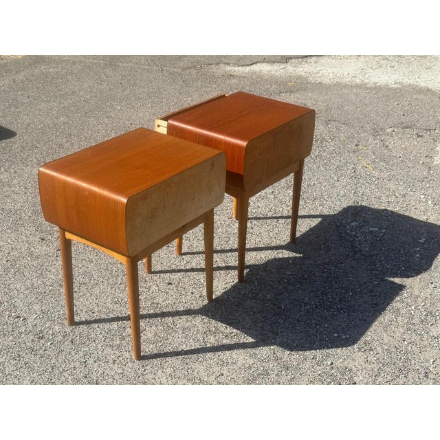 Teak Nightstands with Oak Legs attributed to Johannes Andersen, 1964, Set of 2 For Sale - Image 3 of 15