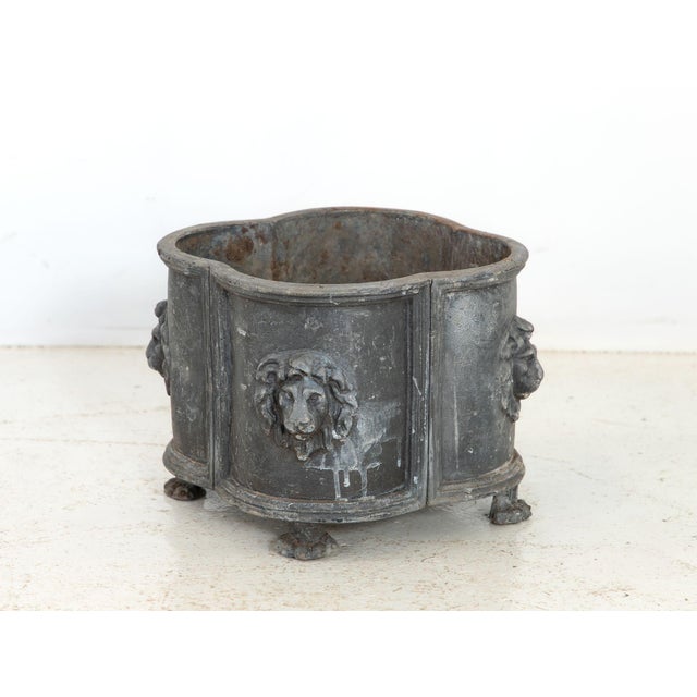 19th Century Antique English Lead Quatrefoil Planter With Lion Heads and Paws, 1850s For Sale - Image 5 of 9
