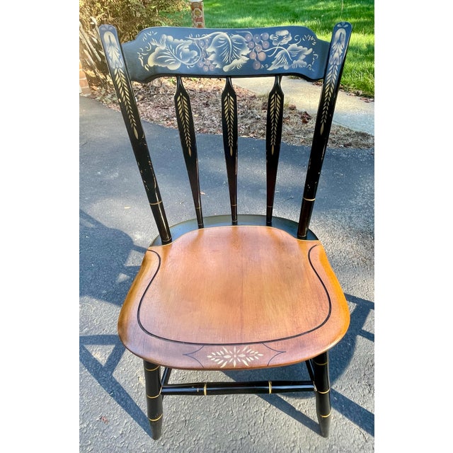 Mid 20th Century Mid 20th Century Hitchcock Ebonized Arrow Back Windsor Style Dide Chair For Sale - Image 5 of 12