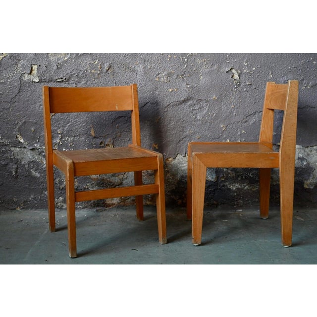 They've seen their share of dictation exercises, grammar lessons, and winter mornings… These vintage school chairs are by...