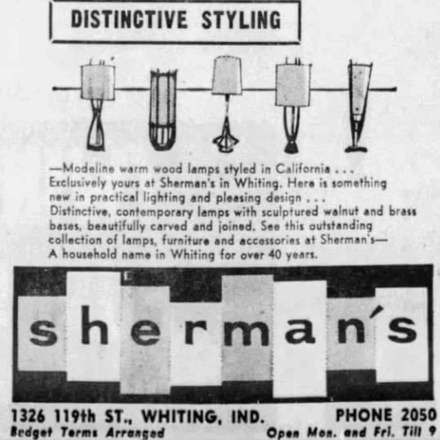 Mid-Century Modern Pair of Modeline Model 635 Cylinder Shaped Sculptured Walnut Table Lamps For Sale - Image 3 of 10