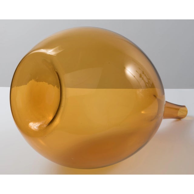 1960s Mid-Century Amber Zeller Glass Floor Vase Bottle Attributed to Wayne Husted for Zeller For Sale - Image 10 of 11
