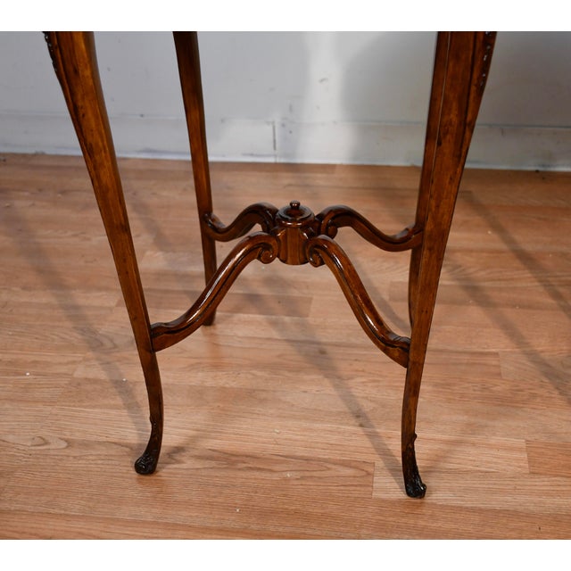1920s Antique French Louis XV Satinwood Inlaid Pair of Side Tables / End Tables For Sale - Image 14 of 18
