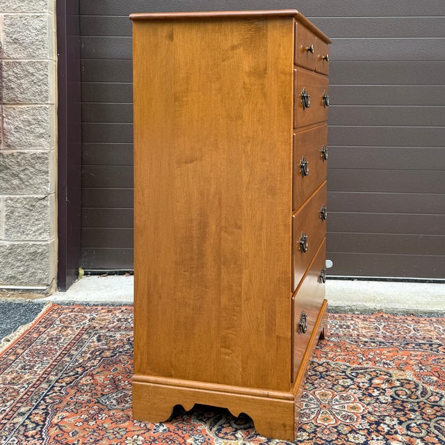 Camel 1960s Ethan Allen Heirloom Collection American Traditional Solid Maple 6 Drawer Highboy Dresser (10-5014 Nutmeg) For Sale - Image 8 of 12