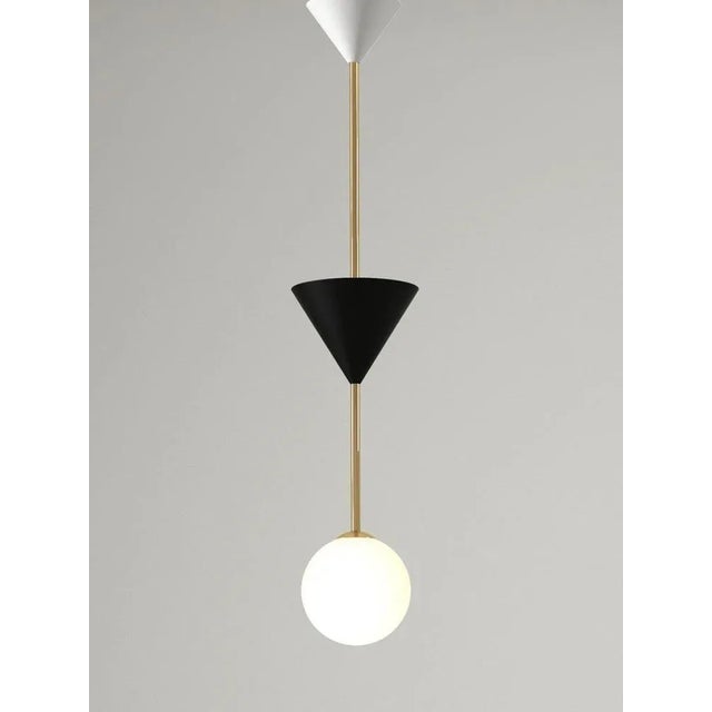 Many pendant light ii by atelier areti dimensions: d 16 x w 16 x h 86 cm. Materials: powder-coated metal, brass, glass,...