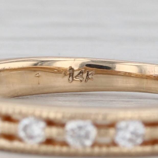 Gemstone Information: - Natural Diamonds - Total Carats - 0.20ctw Cut - Round Brilliant Color - G - H Clarity - SI1 - SI2...