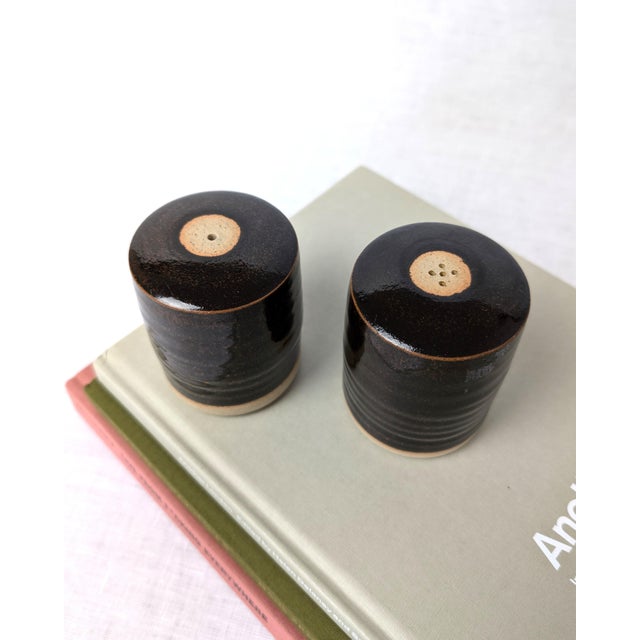 Ceramic Vintage Rustic Ceramic Salt and Pepper Shakers from Somerset Pottery, 1970s, Set of 2 For Sale - Image 7 of 8