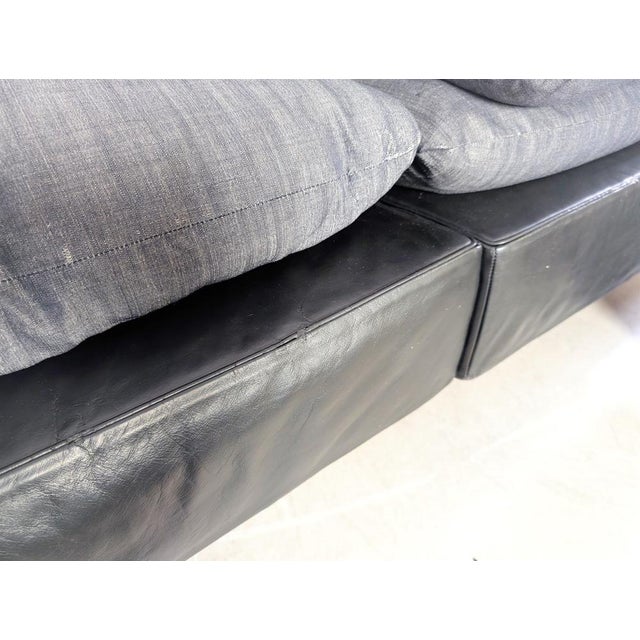 RH 302 Sofa by Robert Haussmann for Hans Kaufeld For Sale - Image 10 of 12