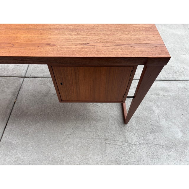 Kai Kristiansen Executive Teak Desk Model 70 For Sale In Philadelphia - Image 6 of 12