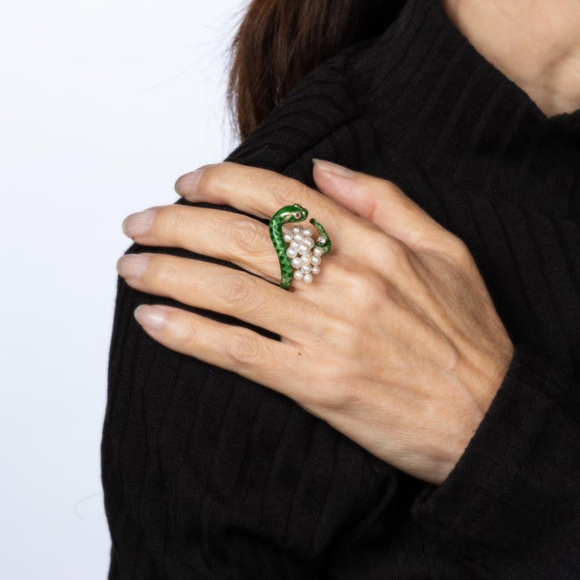 Vintage Enamel Snake Ring 14k Yellow Gold Sz 6 Cultured Pearl Diamond Band For Sale In Los Angeles - Image 6 of 8