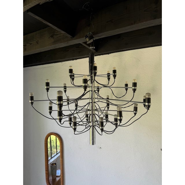 Model 2097 30-Light Chandelier by Gino Sarfatti for Arteluce, 1960s For Sale - Image 18 of 18