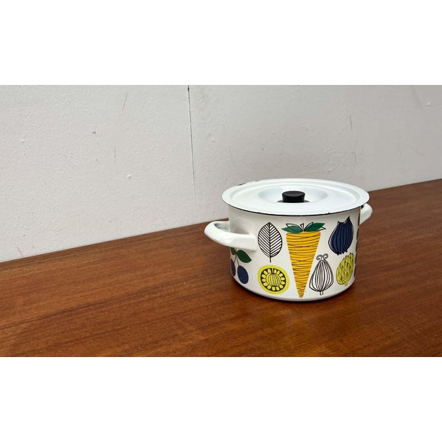Mid-Century Modern Vegeta Series Enamel Pot by Esteri Tomul for Finel, Finland, 1960s For Sale - Image 15 of 18