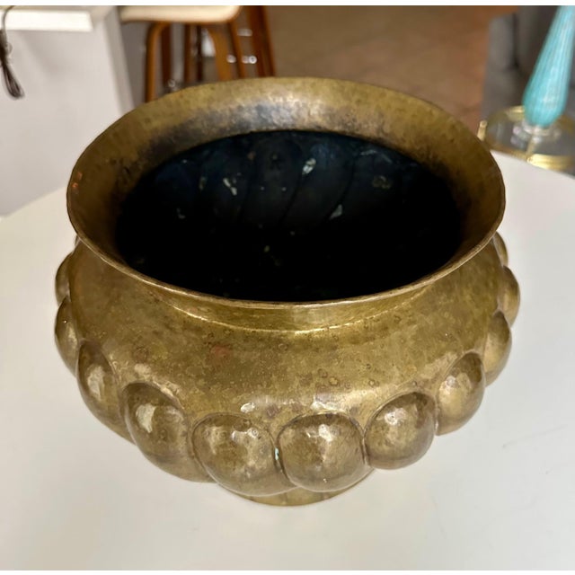 Italian Italian Hammered Brass Scalloped Jardinière Planter For Sale - Image 3 of 15