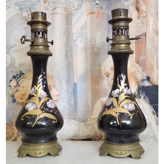 Period: 19th century Style: Napoleon 3rd Condition: Good condition Material: Porcelain Height: 45