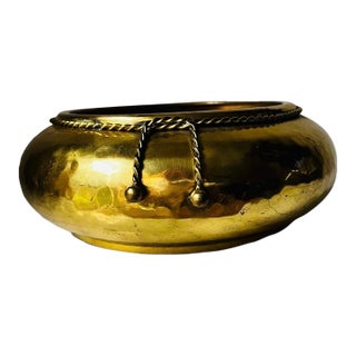 Vintage Hammered Brass Planter or Bowl Featuring a Distinctive Rope and Tassel Design. For Sale