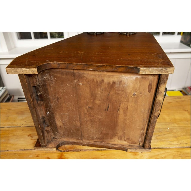Brown 19th Century English Victorian Inlaid Walnut Coal Scuttle With Brass Handle For Sale - Image 8 of 8