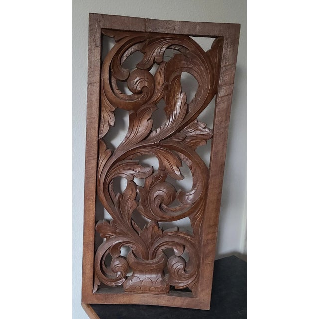 English Vintage 1990s Carved Wood Botanical Italian Rococo Motif Wall Accent For Sale - Image 3 of 7