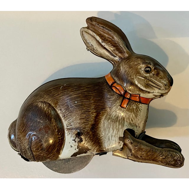 Lithographed Tinplate Clockwork Bunny Rabbit or Hare by the Automatic Toy Co. Staten Island, New York Circa 1930 For Sale - Image 4 of 18