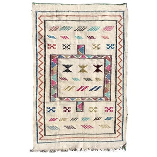 White Moroccan Kilim Rug - 3′1″ × 4′10″ For Sale