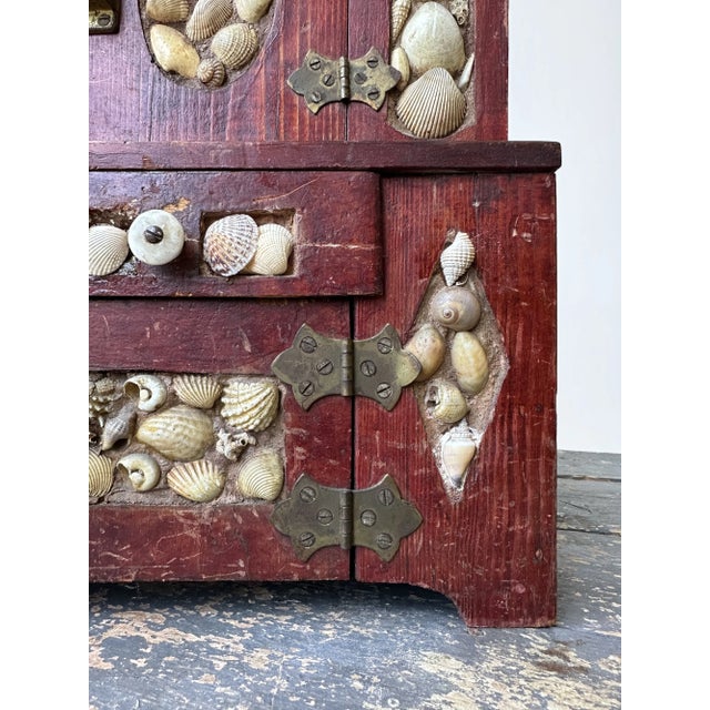 Antique Folk Art Coquillage Tabletop Cabinet, Circa Early 20th Century For Sale - Image 11 of 17