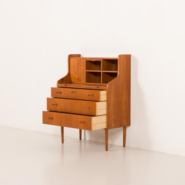 Danish Modern Teak Secretaire with Brass Details and Hidden Vanity, 1960s For Sale - Image 6 of 18