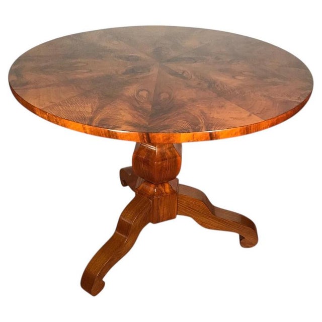 Biedermeier Walnut Table, Germany, 1820 For Sale - Image 10 of 10
