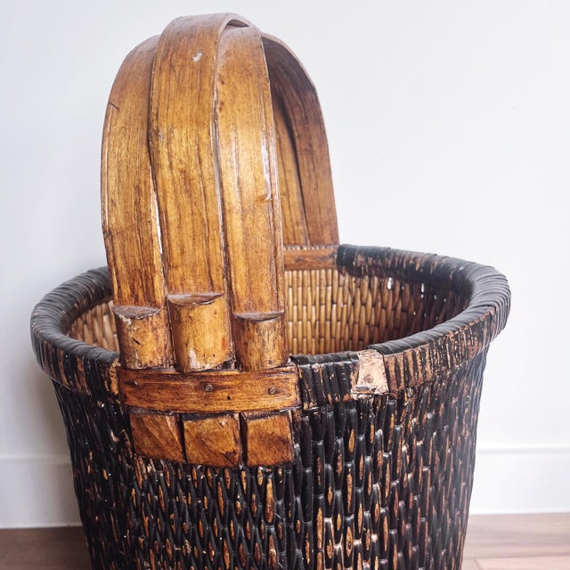 Antique Chinese Handwoven Fisherman’s Basket For Sale In Austin - Image 6 of 7
