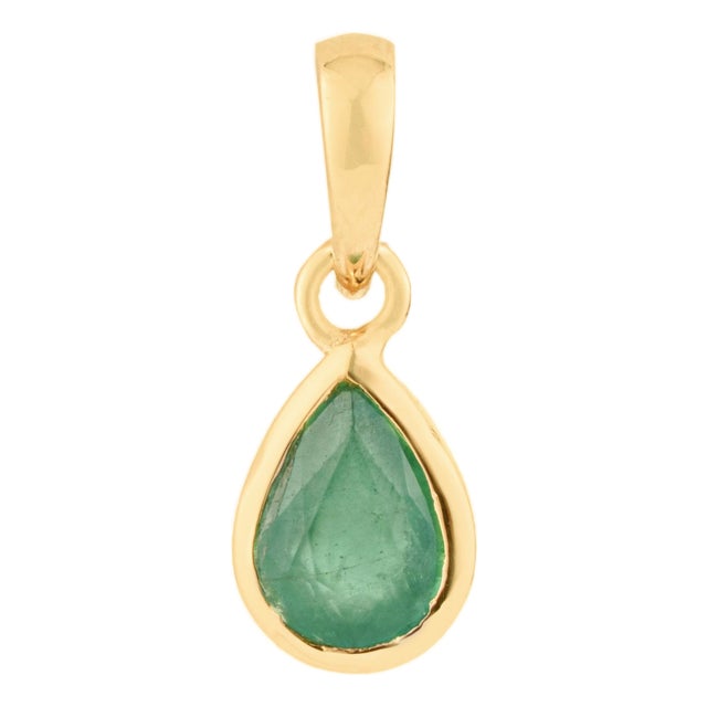 14k Gold Natural Zambian Pear-Cut Emerald Bezel Set Solitaire Pendant For Sale