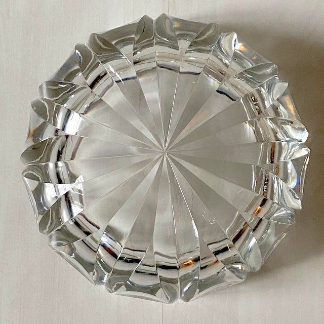 Large Saint Louis crystal trinket dish or ashtray, Ambassador model Some minor chips (see photos) Height: 7 cm Diameter:...