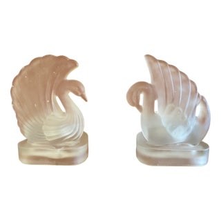 Art Deco Swan Candleholders in Frosted Glass, 1930s, Set of 2 For Sale