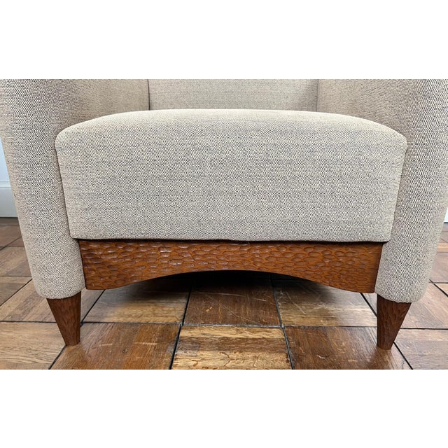 1980s Pair of armchairs in gilded wood and speckled fabric For Sale - Image 11 of 12