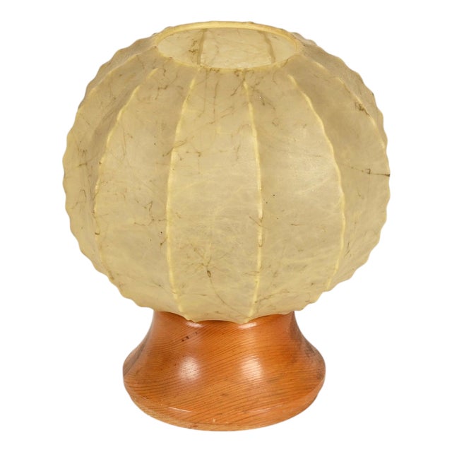 Mid-Century Scalopped Cocoon Table Lamp with Wood Base attributed to Achille Castiglioni for Flos, Italy, 1960s For Sale