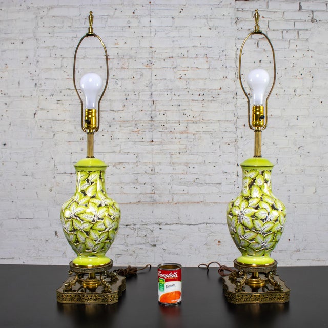 Mid-20th Century Italian Pair of Pierced Majolica Lamps Urn Shaped W/Filigree Bases by Cantagalli Pottery For Sale - Image 18 of 18