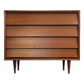 Mid-Century Modern ‘Frances Knoll Style’ Vintage Teak Dresser With 4 Louvered Drawers & Tapered Legs With Brass Tips For Sale