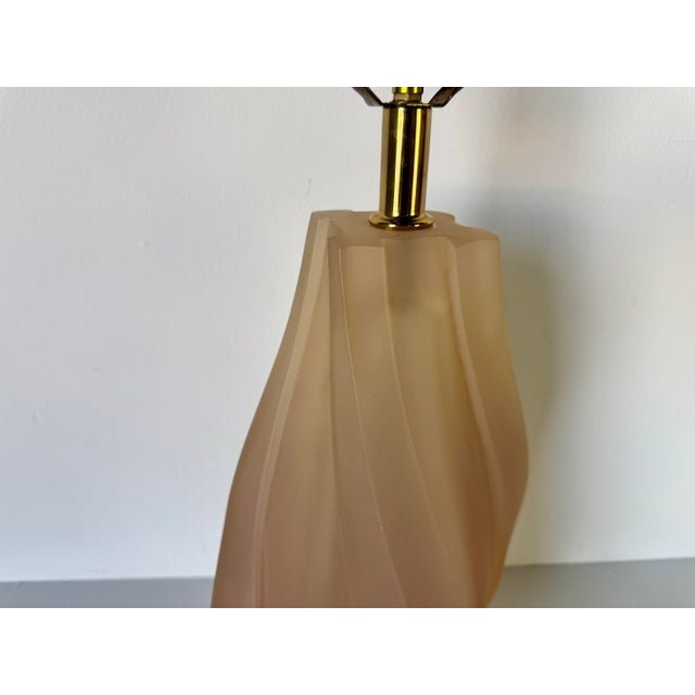 Paolo Gucci Twisted Form Acrylic Table Lamp For Sale In Miami - Image 6 of 12