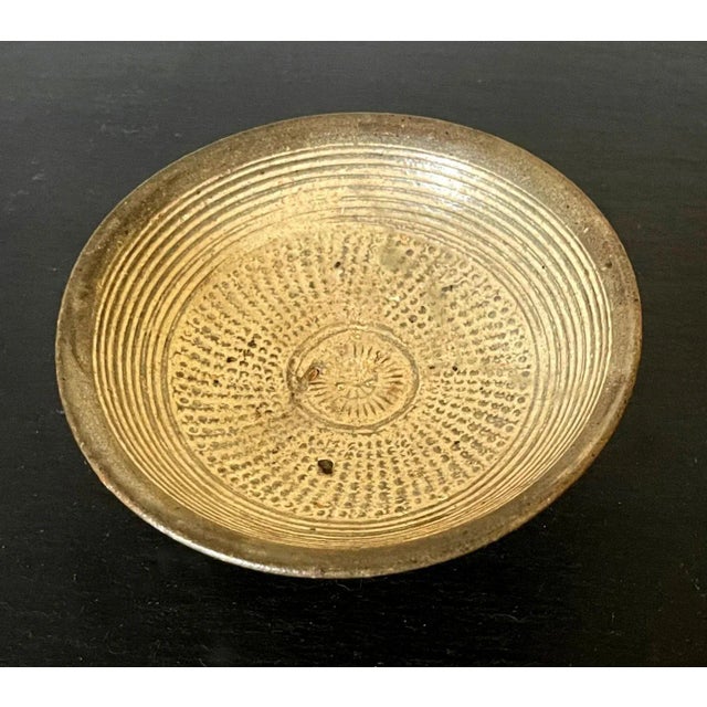 16th Century Korean Joseon Dynasty Stoneware Bungcheong Bowl For Sale - Image 4 of 12