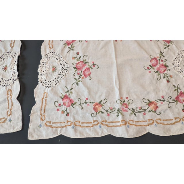 CORRECTION TO SHIPPING TIME, THIS IS SELLER SHIPPING, ARRIVAL TIME IS 4-10 DAYS FROM PURCHASE DATE. A pair of linen...