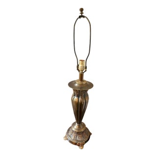 1970s Neoclassical Brass Table Lamp With Acanthus Leaf Detail For Sale
