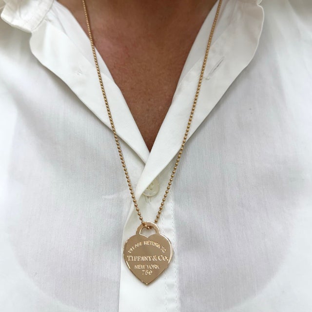 Gold Tiffany & Co. Return to Tiffany Large Heart Tag 18k Rose Gold Pendant Necklace For Sale - Image 8 of 8