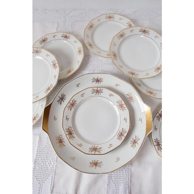 Dimensions: ⌀ 18,8 cm (plates), 29,5*27,5 cm (dish)