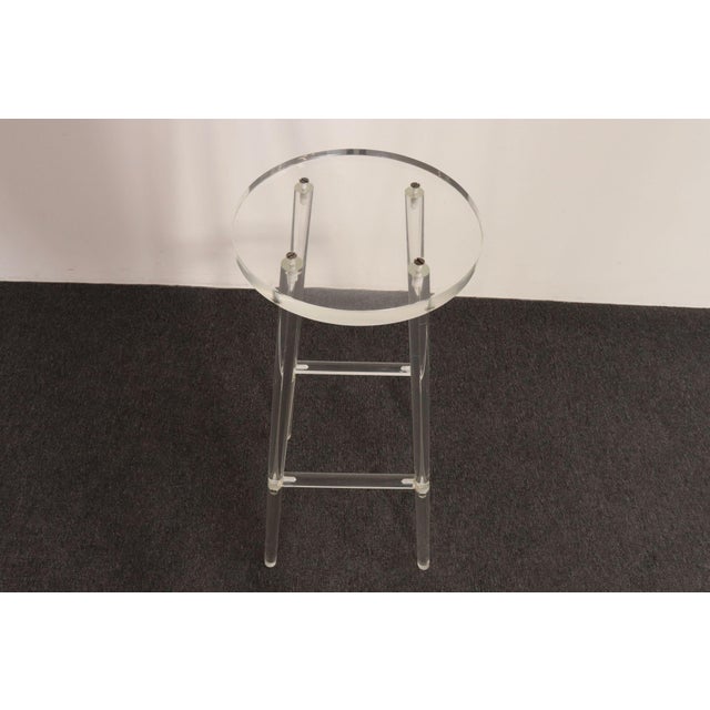 Single Vintage American Hollywood Regency Style Lucite Bar Stool For Sale In New York - Image 6 of 18