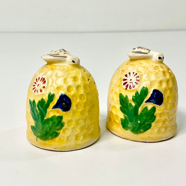 1940s Vintage Boho Chic Arts & Crafts Honeycomb & Bees Salt & Pepper Shakers - A Pair. For Sale - Image 11 of 11