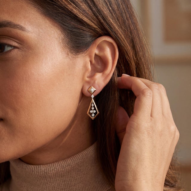 1960's McTeigue 18k and Platinum Diamond Drop Earrings, A Pair For Sale - Image 4 of 4