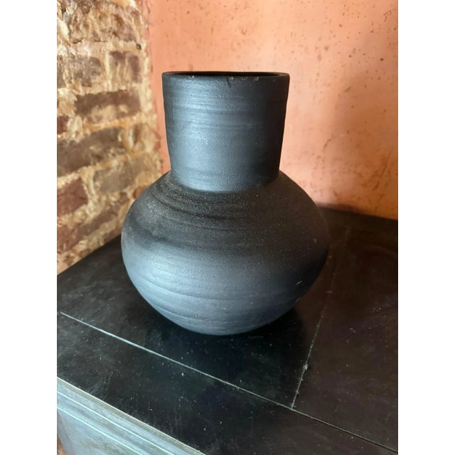 Ceramic 1990s African Kenyan Ceramic Vase – Medium Size Decorative Pot For Sale - Image 7 of 12