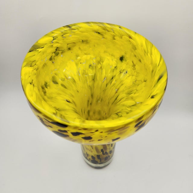 Murano Glass Sommerso Tall Art Glass Vase designed by Todd Oldham For Sale - Image 4 of 6