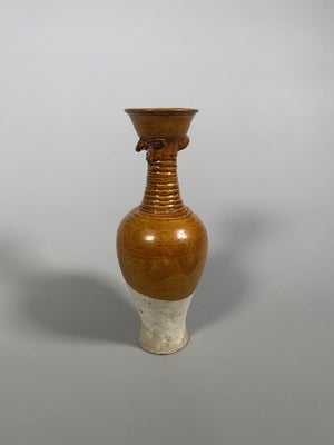 Terracotta vase with amber glaze, Tang Dynasty (618-907)