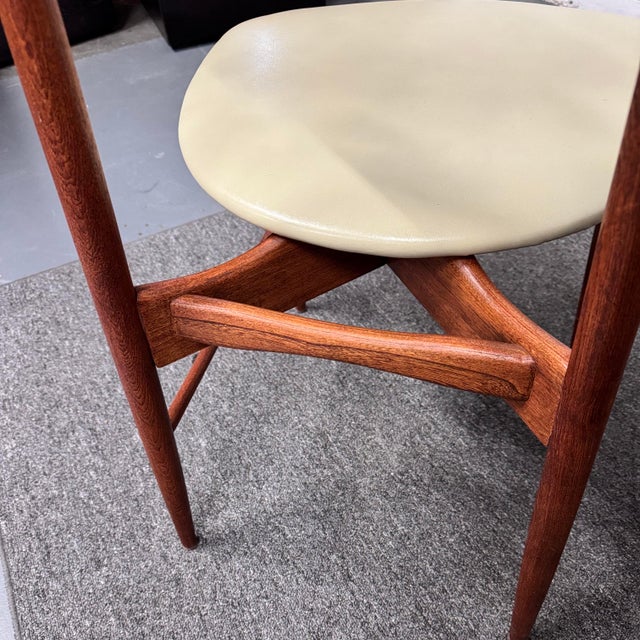 Wood Set of 4 Kodawood Oyster High-Back Dining Chairs For Sale - Image 7 of 10