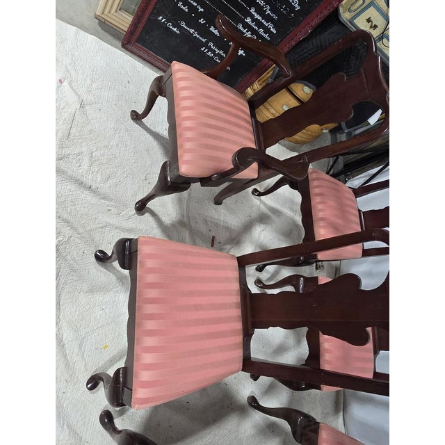 Queen Anne Mid 20th Century Set of 8 Queen Anne Style Mahogany Dining Chairs With Captain’s Chairs For Sale - Image 3 of 6